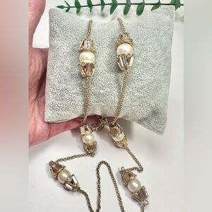 💛Ann Taylor Gold Tone Necklace with Crystals & Pearls
